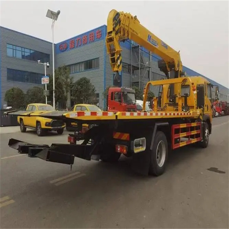 赣州附近小随车吊出租电话，轻松解决搬运烦恼