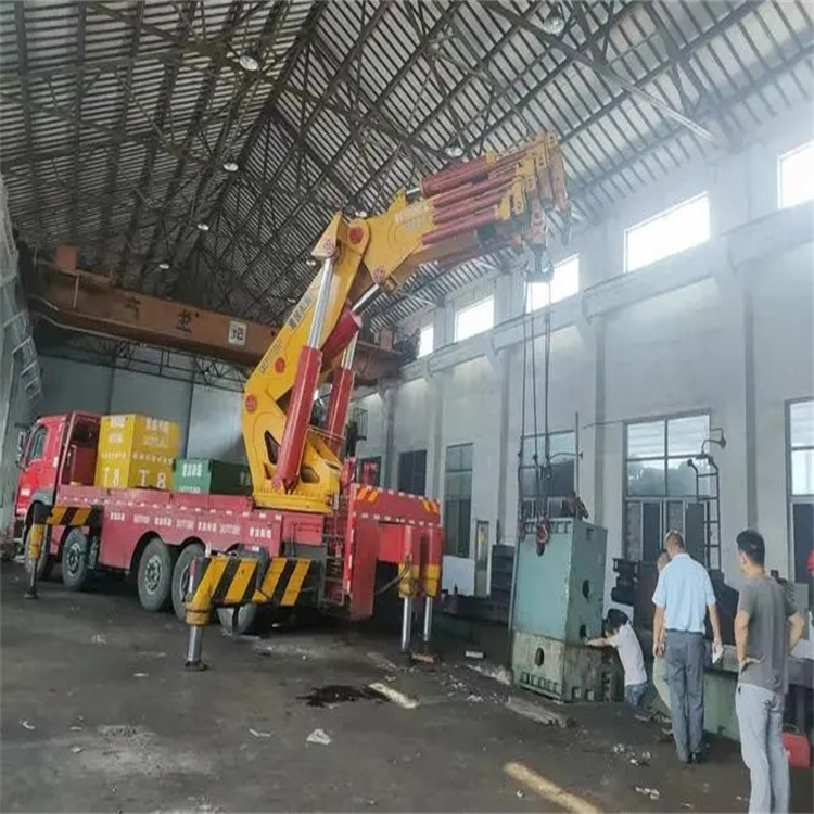 赣州速查！附近自卸吊车租赁电话及租赁全攻略