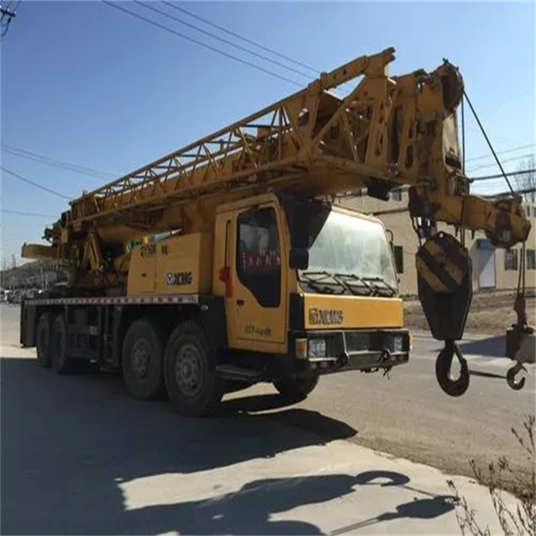 赣州吊车吊挖机的正确办法